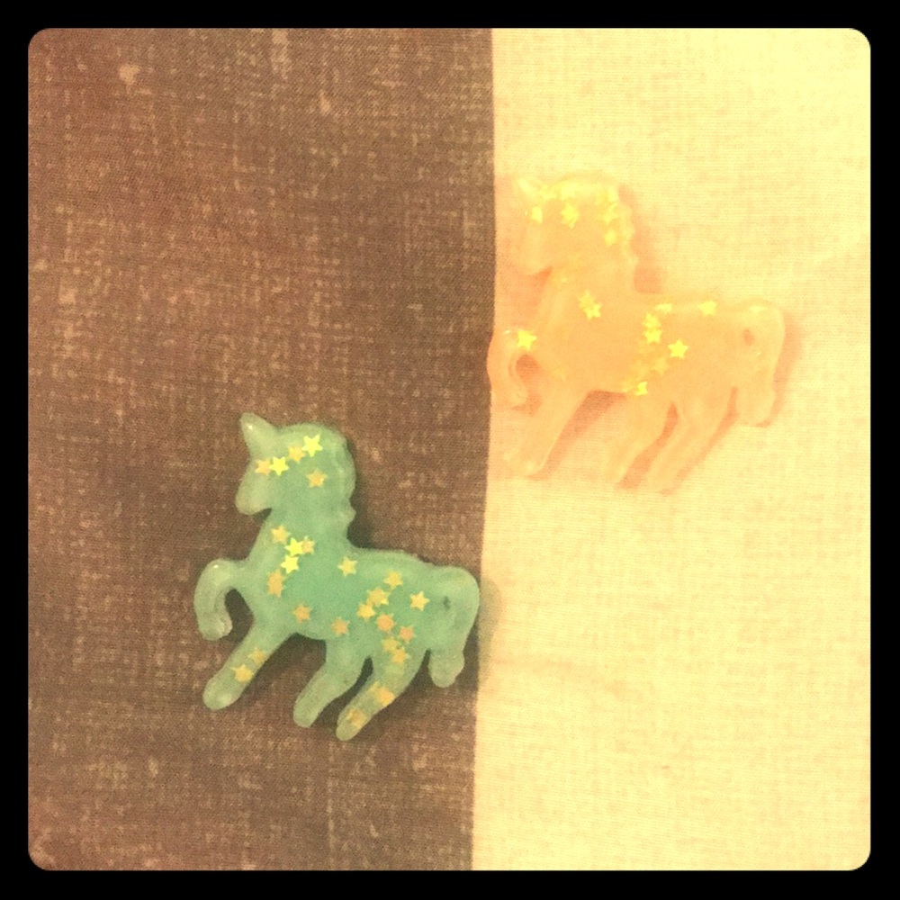 2 UNICORN PINS!!!